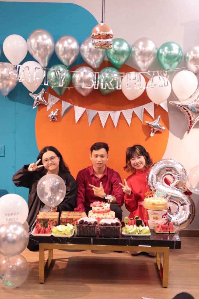 Team SEO mừng sinh nhật - Trần Tiến Duy
